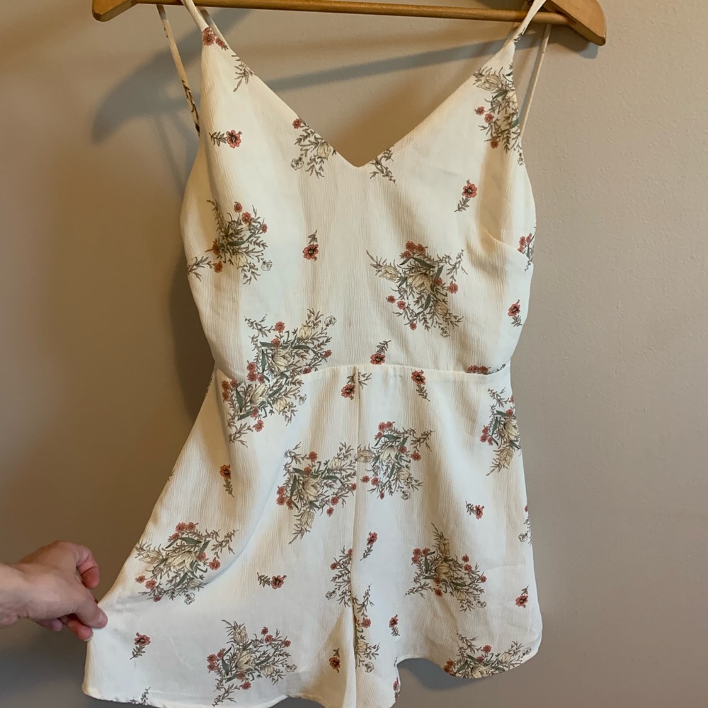 Cutest vintage print short romper